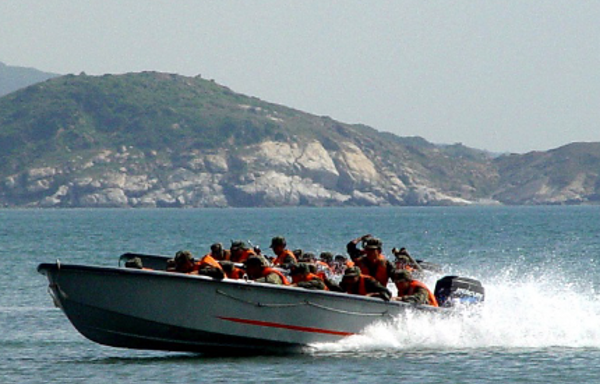 Assault Boat-Model 6519